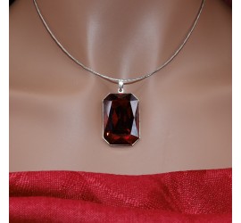 Rectangle Burgundy collier ras de cou artisanal argenté