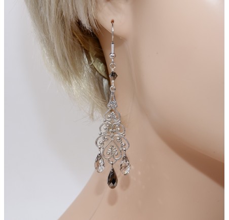 Goutte Crystal Silver Night et Patina boucles d'oreilles artisanale argenté