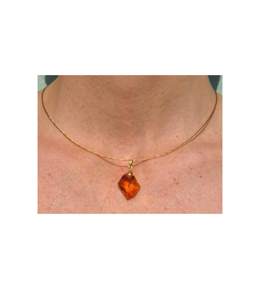 Collier artisanal ras de cou doré Cosmic Topaz Collier artisanal ras de cou doré Cosmic Topaz