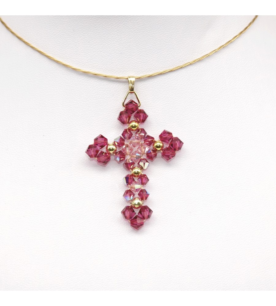 Collier artisanal ras de cou doré croix fuchsia et Light Rose